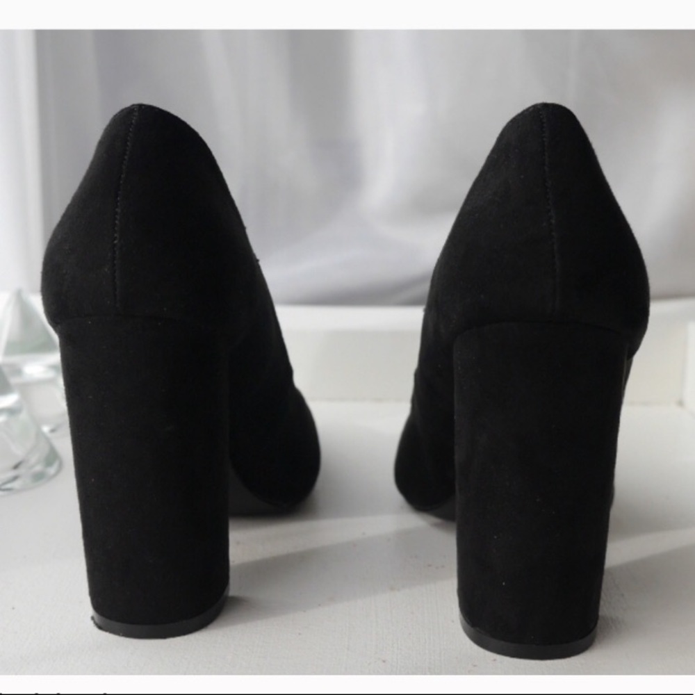Pointed Toe Block Heels - Picture 4 of 4